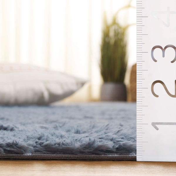 Safavieh Rainbow Luxurious Plush Area Rug - Soft Shag Style For Elegant Living Spaces With Slip-resistant Design Grey Polyester Pile Rbo101f-57