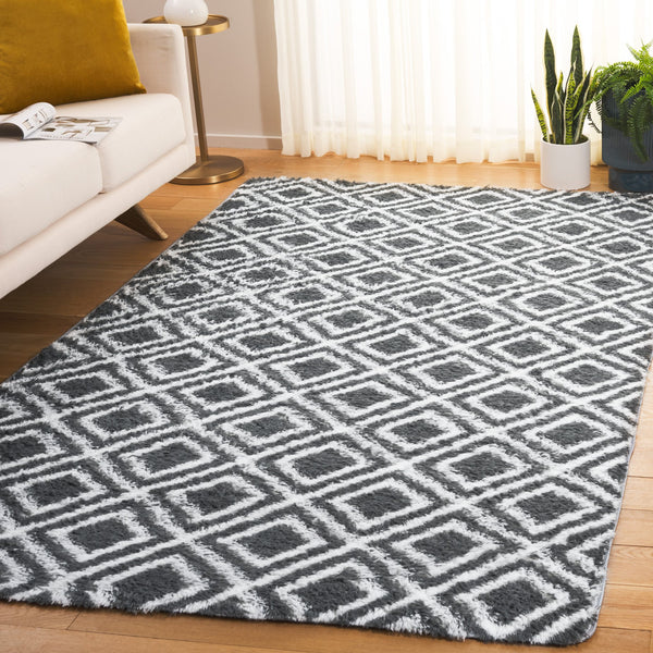Safavieh Rainbow Luxurious Shag Area Rug - Soft Polyester, Stylish Diamond Design, Perfect For Any Room Charcoal ,White Polyester Pile Rbo102h-57