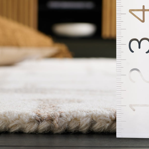 Safavieh Rodeo Drive Area Rug - Hand-tufted Wool, Plush Comfort & Modern Elegance For Your Home Décor Natural ,Ivory Wool Pile Rd178a-8