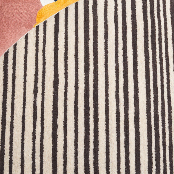 Safavieh Rodeo Handcrafted Area Rug - Luxurious Wool Blend With Textured Design For Modern Elegance In Decor Ivory ,Navy 80% Wool,20% Cotton Rd377n-6sq