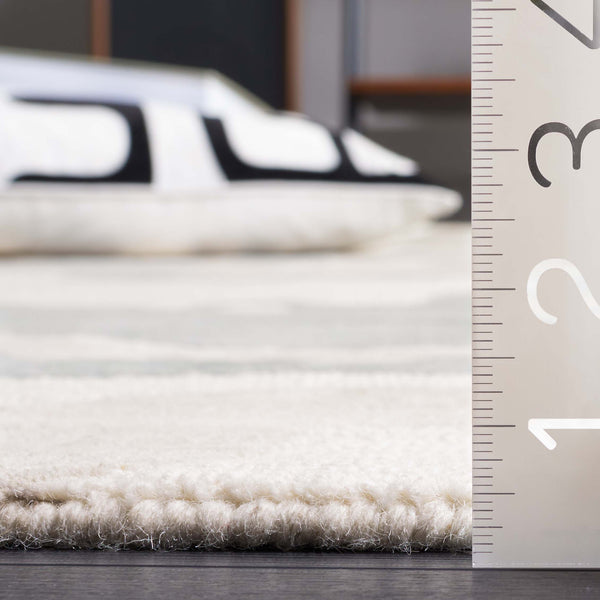 Safavieh Rodeo Hand Tufted Wool Area Rug - Elegant Abstract Design For Cozy Home Décor And Timeless Style Ivory ,Grey Wool Rd405f-8