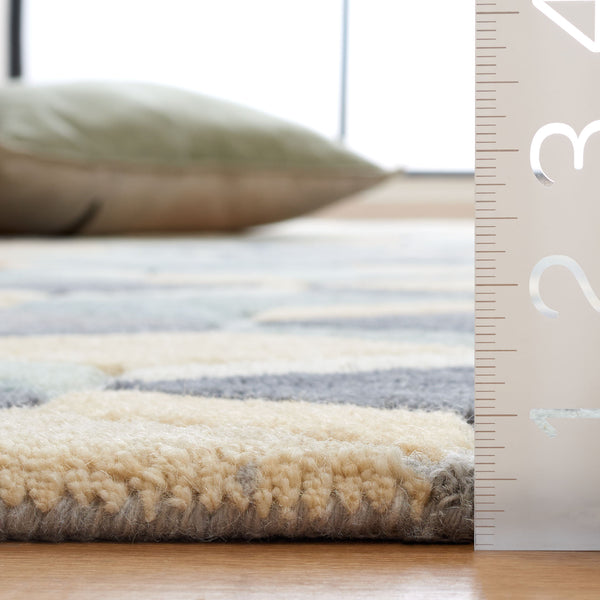 Safavieh Rodeo Drive Area Rug - Luxurious Hand-tufted Design In Elegant Beige And Grey Hexagonal Pattern Beige ,Grey 80% Wool,20% Cotton Rd452b-4