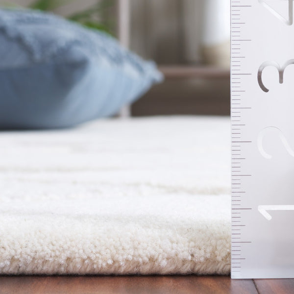 Safavieh Rodeo Hand-tufted Ivory Modern Area Rug - Sophisticated Geometric Design For Stylish Interiors Ivory 80% Wool,20% Cotton Rd454a-3