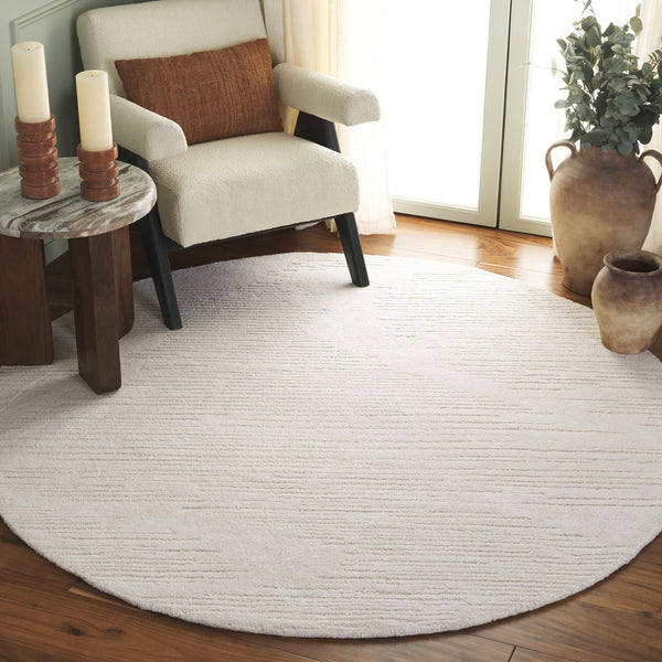 Safavieh Rodeo Hand-tufted Wool And Cotton Rug - Timeless Elegance For Hallways And Entryways In Any Decor Ivory 80% Wool & 20% Cotton Rd679a-28