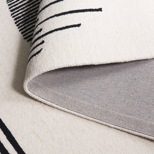 Safavieh Rodeo Drive 5' X 8' Ivory/Black Area Rug - Luxurious Hand-tufted Wool & Cotton For Cozy Elegance Ivory ,Black 80% Wool & 20% Cotton Rd680z-5