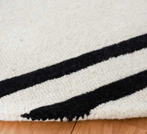 Safavieh Rodeo Drive Hand Tufted Wool Cotton Round Rug Geometric Ivory Black Living Room RD860B-8R