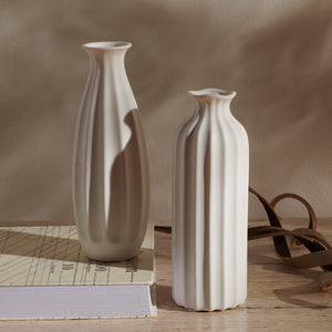 Safavieh ILSA, Elegant White Ceramic Vase Set of 2 - Sculptural Home Decor for Fresh Flowers & Stylish Accents RDC4010A-SET2