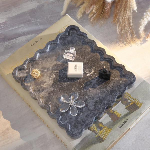 Safavieh Ava, Charcoal Marble Scalloped Tray – Elevate Your Decor With Timeless Elegance And Luxury Finish Charcoal 100% Marble Rdc4054a