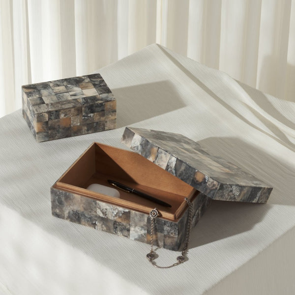 Safavieh LORI, Antique Green and Horn Decorative Box Set - Stylish Storage for Home Décor & Keepsakes RDC5004A-SET2