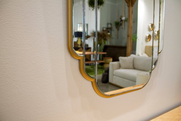 Lh Imports Dupre Medium Mirror - Versatile Decorative Piece With Stunning Cascading Effect For Home Elegance Gold Metal,Glass Ref004