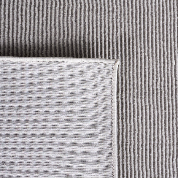 Safavieh Revive Elegant Area Rug - Timeless Chic Design For Home, Durable Power Loomed Construction, Plush Comfort Grey Polyester Rev102f-7