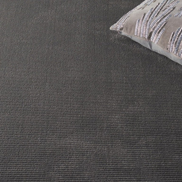 Safavieh Revive Solid Charcoal Power Loomed Recycled Polyester Area Rug for Modern Living Spaces REV102H-7