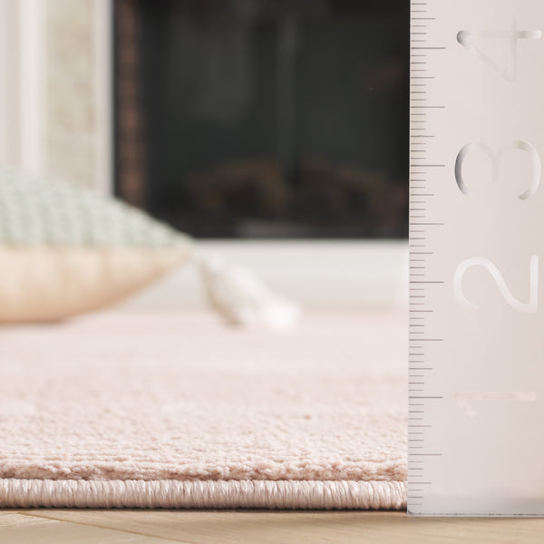 Safavieh Revive Elegant Area Rug - Timeless Chic Design For Home, Durable Power Loomed Construction, Plush Comfort Pink Polyester Rev102u-6