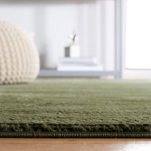 Safavieh Revive Solid Green Square Area Rug Recycled Polyester Power Loomed for Living Spaces REV102Y-8SQ