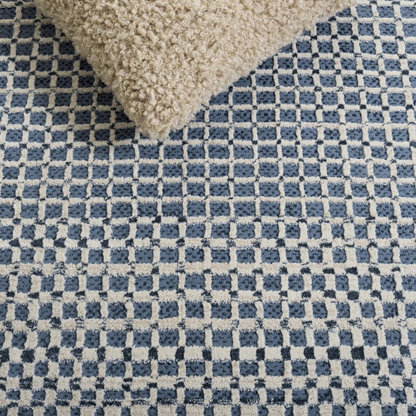 Safavieh Revive Solid Blue Ivory Power Loomed Recycled Polyester Rug for Living Room Bedroom REV128M-5