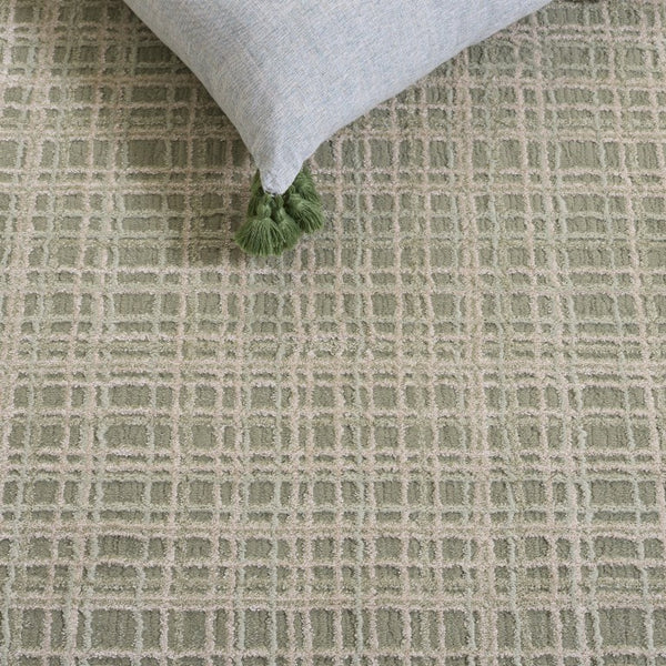 Safavieh Revive Low Profile Ivory Polyester Area Rug for Living Room Bedroom or Dining Space Green REV130Y-5