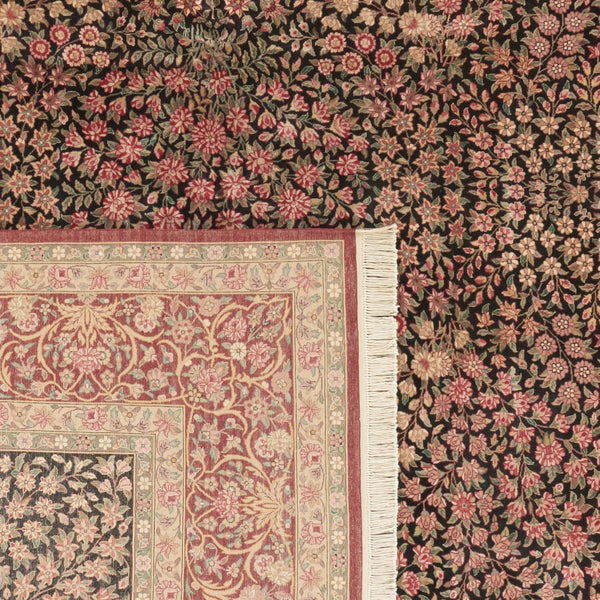 Safavieh Royal Kerman Luxurious Wool Area Rug - Elegant Design, Timeless Craftsmanship For Your Home Decor Black ,Red 100% Wool Pile Rk4a-10