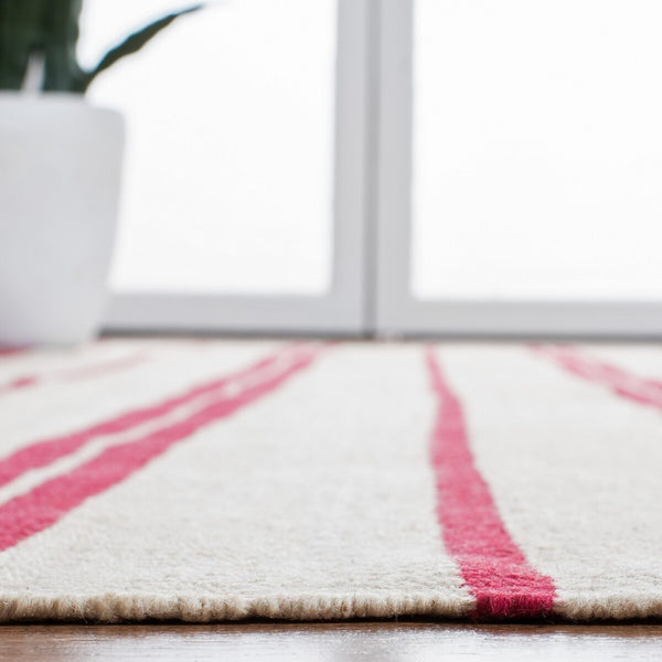 Safavieh Sagaponeck Stripe Hand Woven  Rug Rouge RLR2870H-9