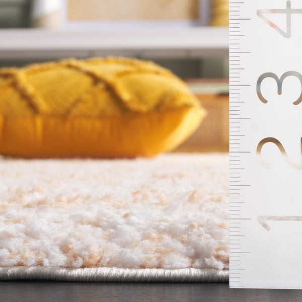 Safavieh Rumi Luxurious Round Shag Area Rug - Elegant Ivory Beige Design For Cozy Home Spaces 6ft 7in Gold ,Ivory Polyester Rms110d-8