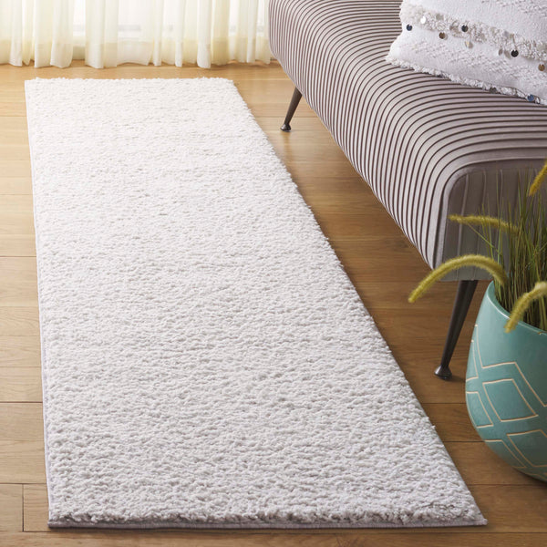 Safavieh Rumi Shag Area Rug - Luxurious Plush Comfort And Modern Elegance For Any Home Décor Style Light Grey Polyester Rms120f-28