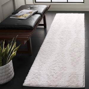 Safavieh Rumi Shag Area Rug - Luxurious Geometric Design For Modern Homes, Soft Texture, Durable & Elegant Ivory ,Light Beige Polyester Rms126a-28