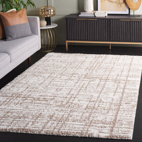 Safavieh Rumi Shag Runner Rug - Luxurious Plush Texture For Timeless Elegance And Cozy Sophistication Beige ,Ivory Polyester Rms132b-7r