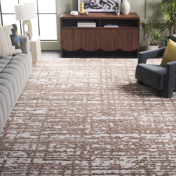 Safavieh Rumi Shag Runner Rug - Luxurious Plush Texture For Timeless Elegance And Cozy Sophistication Beige ,Ivory Polyester Rms132b-7r