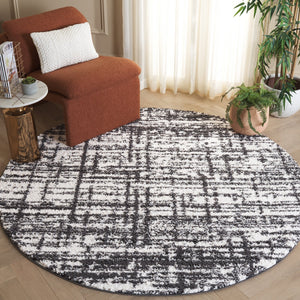 Safavieh Rumi Shag Runner Rug - Luxurious Plush Texture For Timeless Elegance And Cozy Sophistication Charcoal ,Ivory Polyester Rms132h-7sq