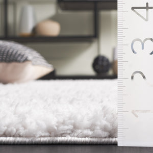 Safavieh Rumi Plush Shag Rug In Sophisticated Grey And Ivory - Elevate Your Home With Timeless Elegance Grey ,Ivory Polyester Rms134f-8