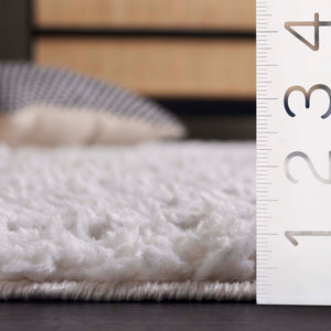 Safavieh Rumi Plush Shag Rug In Sophisticated Grey And Ivory - Elevate Your Home With Timeless Elegance Grey ,Ivory Polyester Rms134f-8