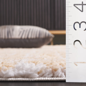 Safavieh Rumi Shag Area Rug - Luxurious Gold And Ivory Texture For Elegant Home Décor, Perfect For Any Space Gold ,Ivory Polyester Rms136d-28