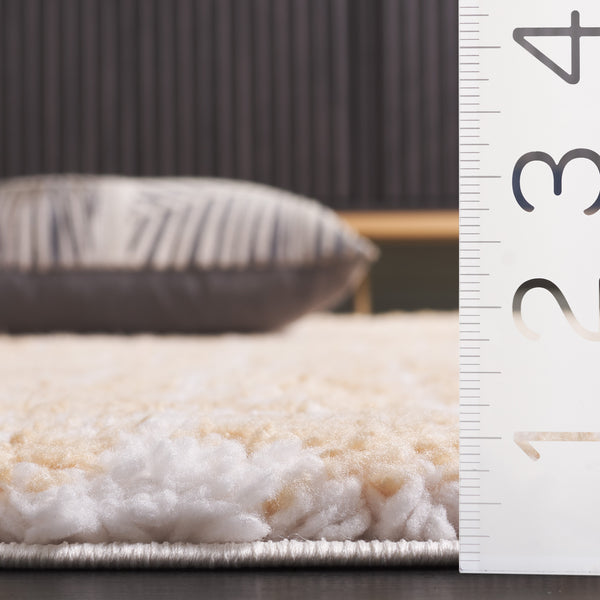 Safavieh Rumi Shag Area Rug - Luxurious Gold And Ivory Texture For Elegant Home Décor, Perfect For Any Space Gold ,Ivory Polyester Rms136d-28