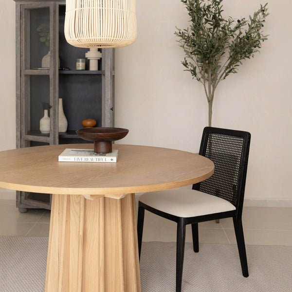 Lh Imports Sculpture Dining Table - Natural Elegance For Small Spaces, Comfortably Seats 4 With Fluted Base Design Brown Oak,Oak Veneer Rns014ns