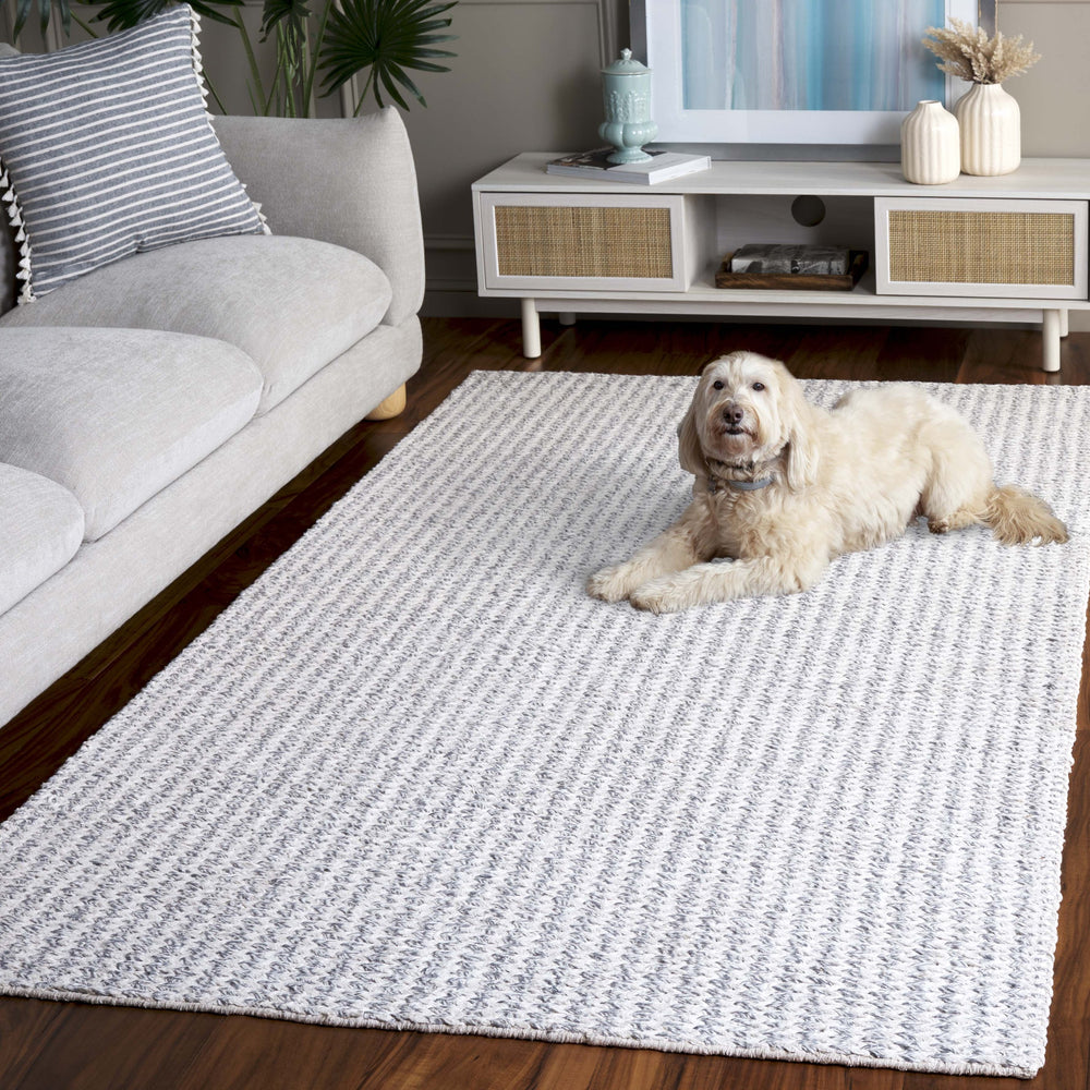 Safavieh Renewal Hand-Tufted Round Rug In Ivory & Grey — Plush Low-Profile 3/8" Pile, Durable Polyester-Cotton Blend 6'-0" x 6'-0" RNW151F-6R