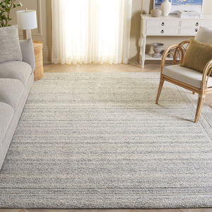 Safavieh Renewal Elegant Handwoven Area Rug - Timeless Comfort & Style For Any Home Decor Space Silver ,Grey Wool,Polyester,& Cotton Rnw211f-6