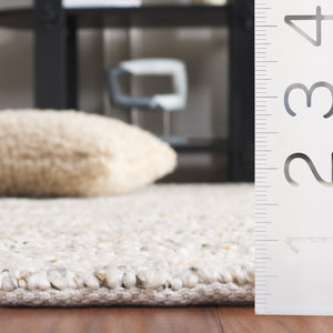 Safavieh Renewal Modern Area Rug - Exquisite Eco-friendly Design With Timeless Elegance For Any Space Beige ,Gold Pet Yarn Rnw601d-4