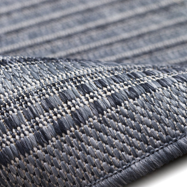 Trans Ocean Liora Manne Malibu Indoor/Outdoor Area Rug - Stylish Geometric Design For Any Space, Versatile Use Navy Polypropylene,Polyester Maus8822333