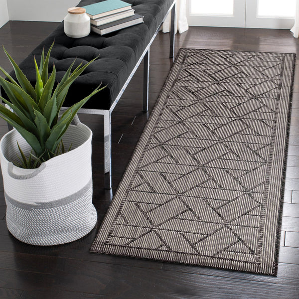 Trans Ocean Liora Manne Carmel Pyramid Indoor/Outdoor Area Rug - Contemporary Geometric Design For Stylish Spaces Black Polypropylene,Polyester Crer5849648