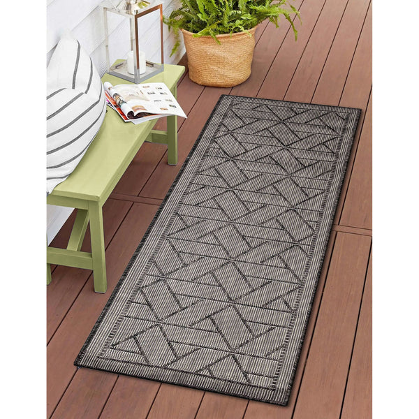 Trans Ocean Liora Manne Carmel Pyramid Indoor/Outdoor Area Rug - Contemporary Geometric Design For Stylish Spaces Black Polypropylene,Polyester Crer5849648
