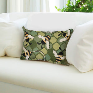 Trans Ocean Liora Manne Marina Bee Free Indoor/Outdoor Pillow - Nature-inspired Design With Buzzing Bees Green Polypropylene,Polyester 7mr5s958506