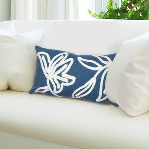 Trans Ocean Liora Manne Visions I Windsor Indoor/Outdoor Handmade Pillow - Elegant Floral Design For Any Space Blue Polyester 7sa1s307603