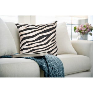Trans Ocean Liora Manne Visions I Zebra Indoor/Outdoor Handmade Pillow - Stylish Graphic Animal Print Accent Black Polyester 7sa2s304348