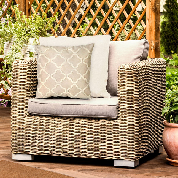 Trans Ocean Liora Manne Visions I Handcrafted Crochet Tile Indoor/Outdoor Pillow - Stylish Geometric Accent White Polyester 7sa2s413212