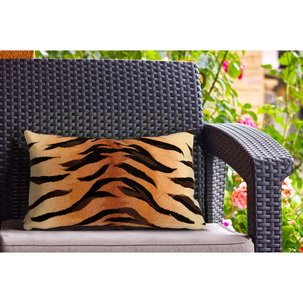 Trans Ocean Liora Manne Visions I Handmade Tiger Pillow - Stylish Indoor/Outdoor Accent For Any Space Brown Polyester 7sa1s408519