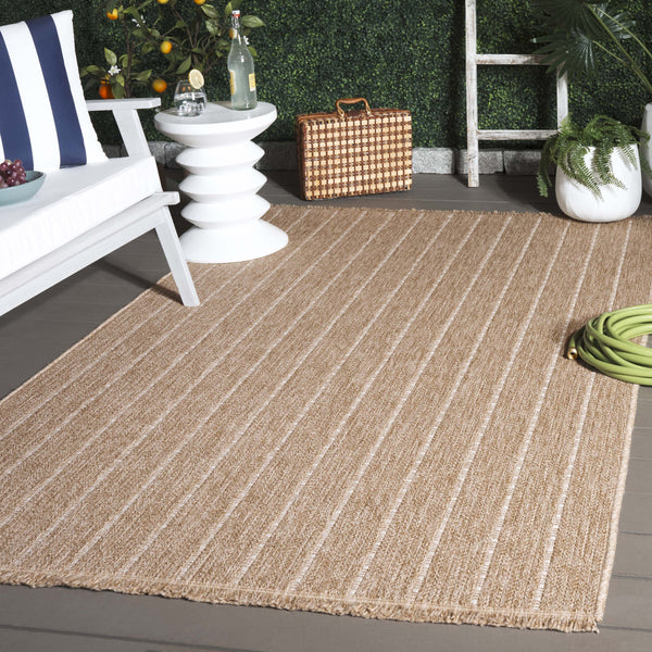 Safavieh Retreat Elegant Natural And Ivory Area Rug - Soft, Durable, Chic Design For Timeless Home Style Natural ,Ivory 87% Polypropylene,13% Polyester Rte250b-7r
