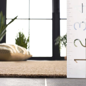 Safavieh Retreat Elegant Indoor/Outdoor Rug – Exquisite Natural Hues, Durable & Easy To Clean For Any Space Natural 87% Polypropylene,13% Polyester Rte258b-9