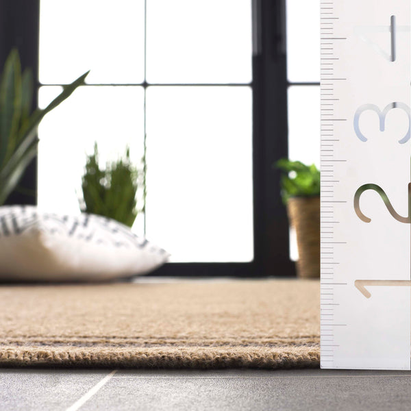 Safavieh Retreat Elegance Area Rug - Versatile Indoor/Outdoor Design For Ultimate Style And Comfort In Any Space Natural ,Black 87% Polypropylene,13% Polyester Rte260b-4