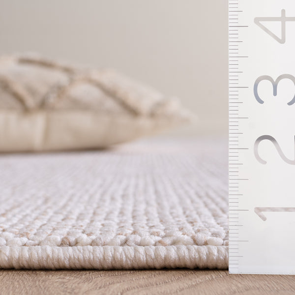 Safavieh River Round Beige Ivory Area Rug — Low-Profile, Soft Polyester Power-Loomed In Turkey For Durability 6'-7" x 6'-7" RVR600C-7R