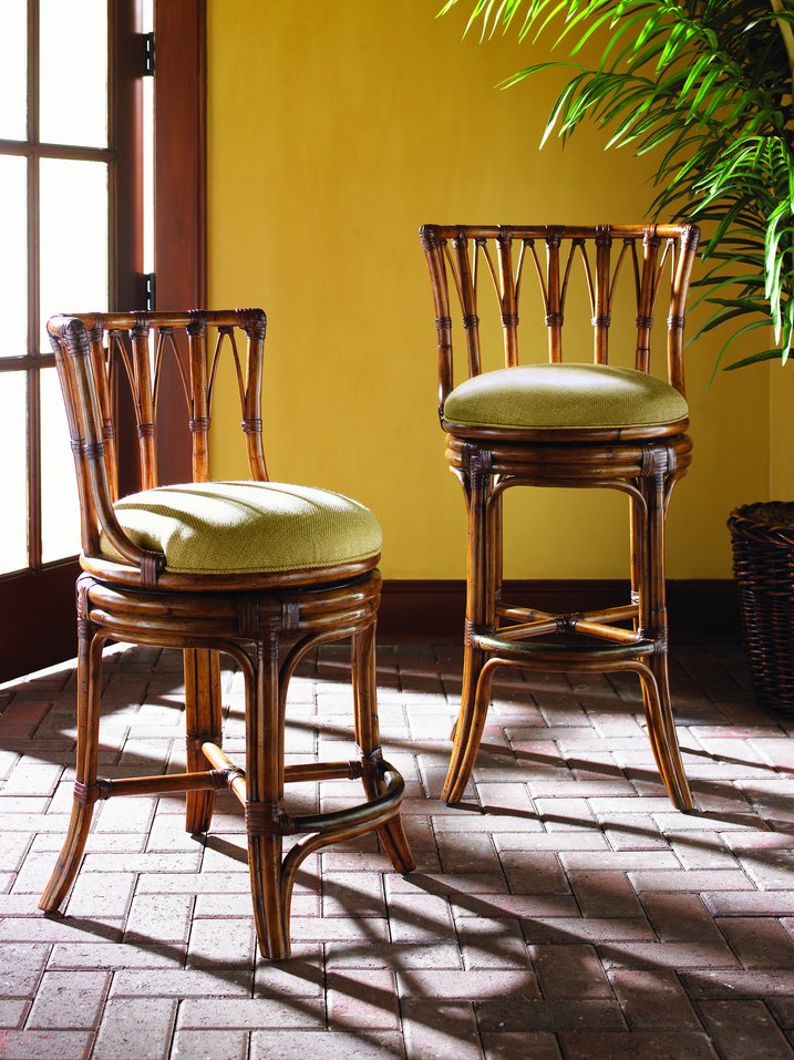 Lexington Tommy Bahama Home South Beach Swivel Stool - Elegant Caribbean Design With Woven Abaca & Luxurious Rattan Accents Plantation  531-815-01