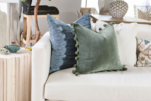 Essentials For Living Roma End Table - Eco-friendly Reclaimed Pine With Whitewash Finish & Decorative Fluting - Chic Design White Wash Pine Solid Reclaimed Pine,Reclaimed Pine Veneer,Mdf 8105.Ww-pne